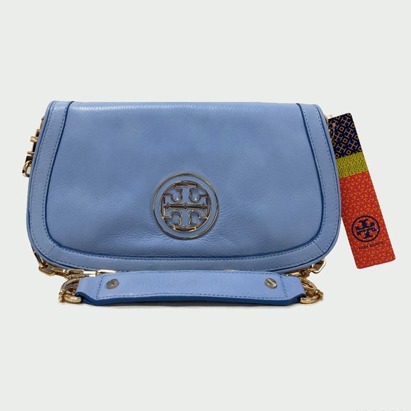 30% OFF Tory Burch Amanda Light Chambray Logo Clutch - Picture 1 of 9